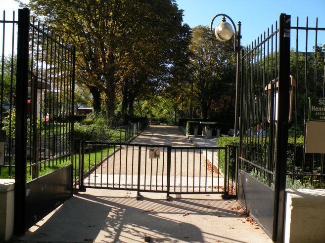  square Henri Cadiou, 13e